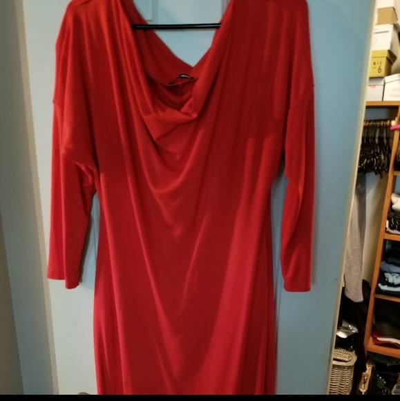 Off the Shoulder Red Dress Size 2x - Picture 4 of 5